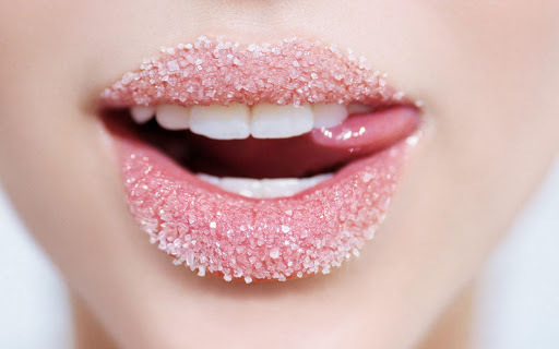 Как вылечить обветрившиеся губы у ребенка